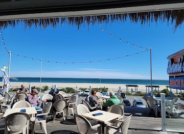 new-hampshire/seacoast-region/bar/bernie-s-beach-bar