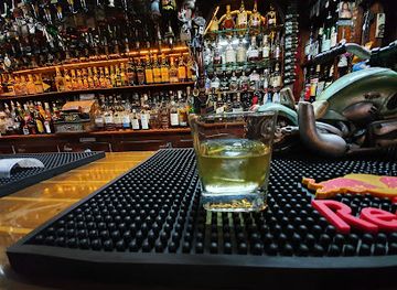 malta/sliema/bar/plough-anchor