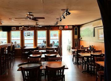 new-york/lake-george/bar/christie-s-on-the-lake