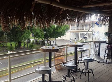 honduras/la-ceiba/bar/mata-de-chata