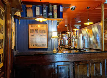 The Square Bar