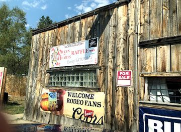 wyoming/goshen-county/bar/vickie-s-saloon