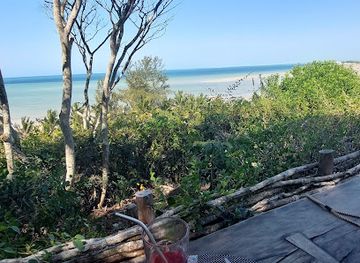 mozambique/bazaruto-archipelago/bar/casa-mika-cafe