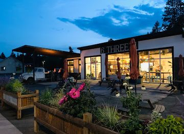 idaho/payette-lake/bar/cafe-6-three-4