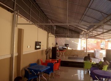 nigeria/lagos/ikeja/bar/umbrellas-bar