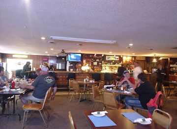 south-dakota/lake-oahe/bar/whitlock-bay-supper-club