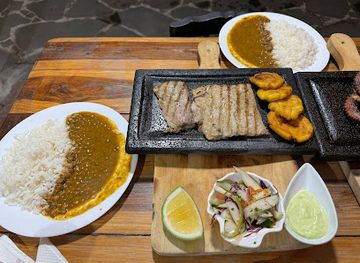 ecuador/puerto-baquerizo-moreno/bar/bambu