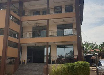 uganda/kigezi/bar/cafe-de-pearl-bar-lounge