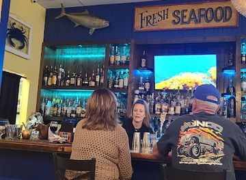 virginia/virginia-beach/sandbridge-beach/bar/blue-seafood-spirits