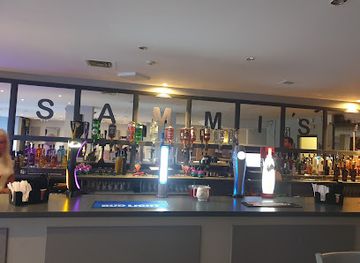 united-kingdom/renfrewshire/bar/pickwick-s-bar