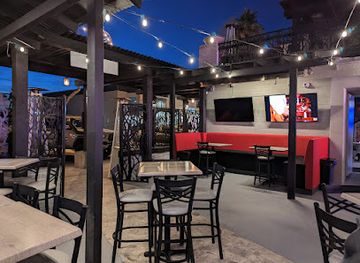 arizona/scottsdale/bar/pour-decisions-patio-kitchen