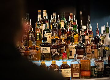 ohio/cuyahoga-valley-national-park/bar/vinifera-wine-to-whiskey-bar-and-restaurant