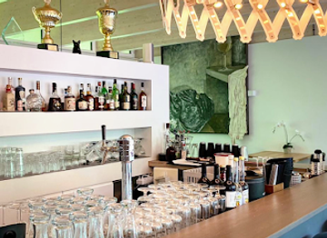 germany/taunus/bar/zeus-hat-durst