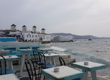 greece/mykonos/bar/breeze-cocktail-bar