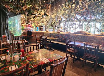 south-carolina/caesars-head-state-park/bar/rainforest-cafe