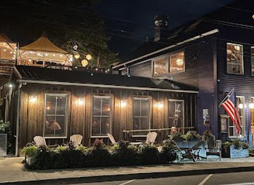 connecticut/mystic-seaport/bar/oyster-club