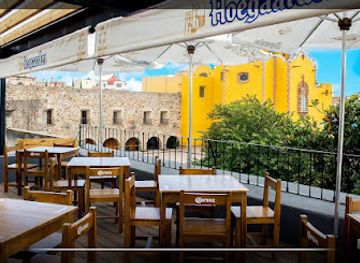 mexico/huasteca/bar/bruselas-restaurante-bar