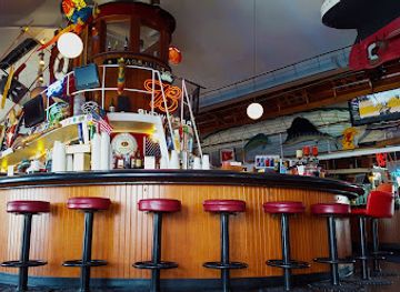 connecticut/long-island-sound/bar/captain-s-cove-seaport-marina-restaurant-bar