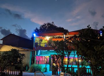 maldives/dhangethi-island/bar/hawaii-foods