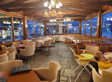 greece/delphi/bar/delphikon