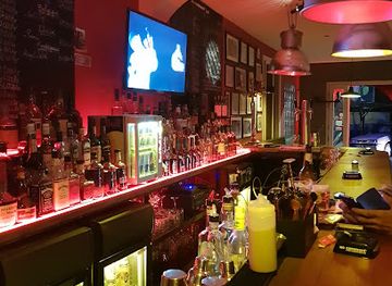 madagascar/antananarivo/ampefiloha/bar/no-comment-bar