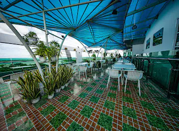 Ninh Kieu Sky Bar