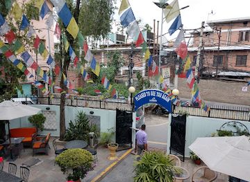 nepal/helambu-trek/bar/ace-lounge-restaurant-bar