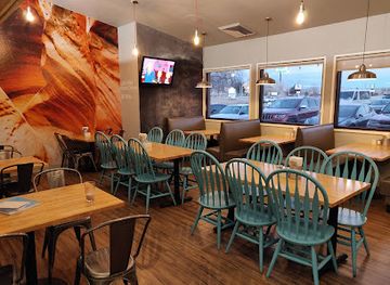 utah/goblin-valley/bar/tamarisk-restaurant