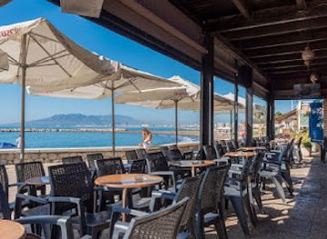 spain/malaga/pedregalejo/bar/vox-sports-bar