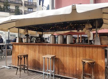 switzerland/engadin/bar/roo-bar-st-moritz