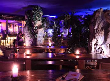 germany/wurzburg/residenz/bar/escalera-cocktailbar-und-restaurant