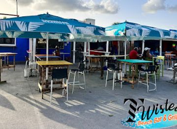 sint-maarten/simpson-bay/bar/twisted-beach-bar-grill