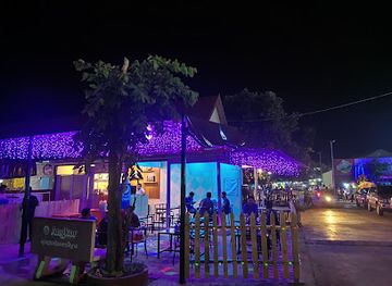 cambodia/kampong-speu/bar/river-pub