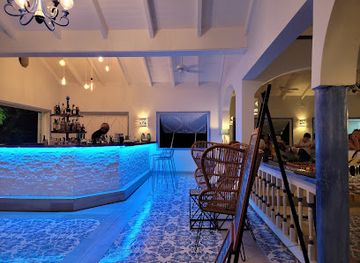 antigua-and-barbuda/dickenson-bay/bar/bella-vita-italian-restaurant-bar