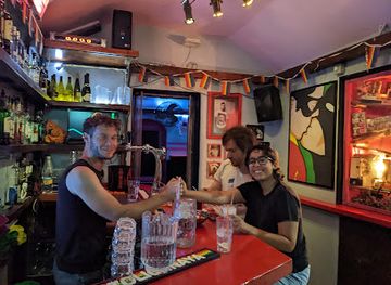 israel/judea/bar/video-pub-gay-bar