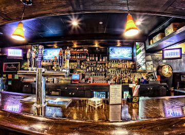 michigan/holland-state-park/bar/salt-pepper-savory-grill-and-pub