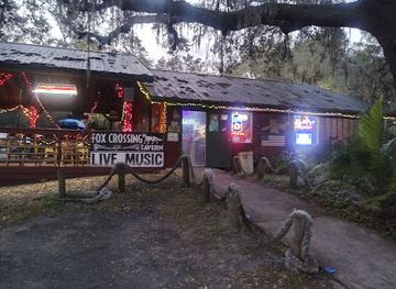 florida/ocala-national-forest/bar/fox-crossing-tavern