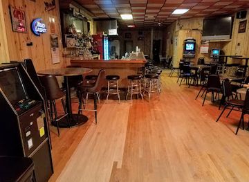 iowa/effigy-mounds-national-monument/bar/silver-dollar-saloon