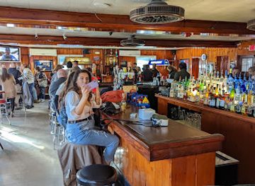 pennsylvania/dutch-country/bar/helen-s-corner-bar-restaurant