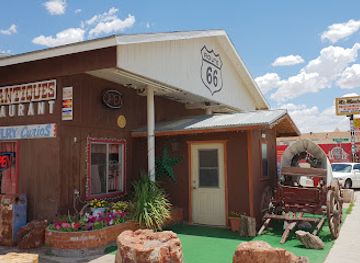 arizona/petrified-forest-national-park/bar/mr-maestas