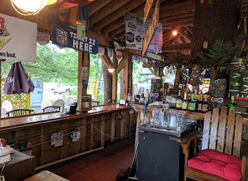 new-jersey/delaware-water-gap-national-recreation-area/bar/petrizzo-s