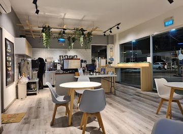 brunei/brunei-muara-district/bar/the-thirsty-habit