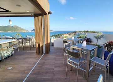 sint-maarten/little-bay-beach/bar/mix-at-oceans