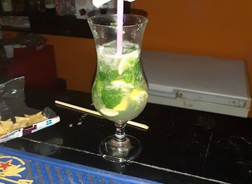 cabo-verde/praia-de-cruz/bar/cocktail-bar-3m