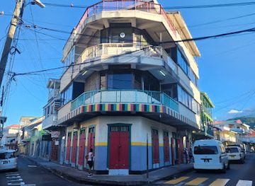 dominica/roseau/bar/drop-anchor-bar