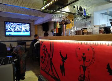 romania/brasov/bar/street-cafe-pub-brasov