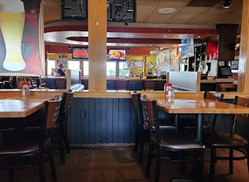 missouri/rolla/bar/applebee-s-grill-bar