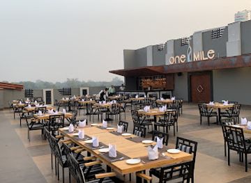 india/jabalpur/napier-town/bar/one-mile