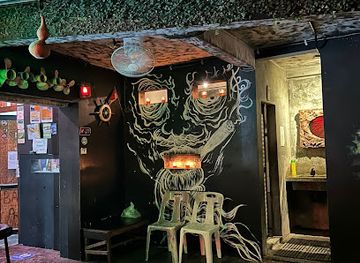 indonesia/west-sumatra/bar/bat-arrow-beer-garden