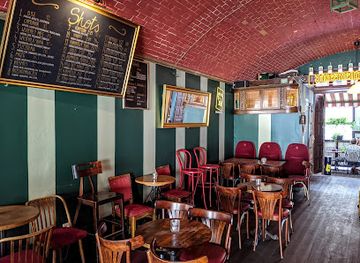 poland/wroclaw/krzyki/bar/swing-pub-maciej-bieganski